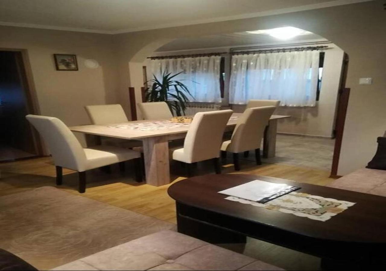 Apartman Anna Villa Ogulin Bagian luar foto