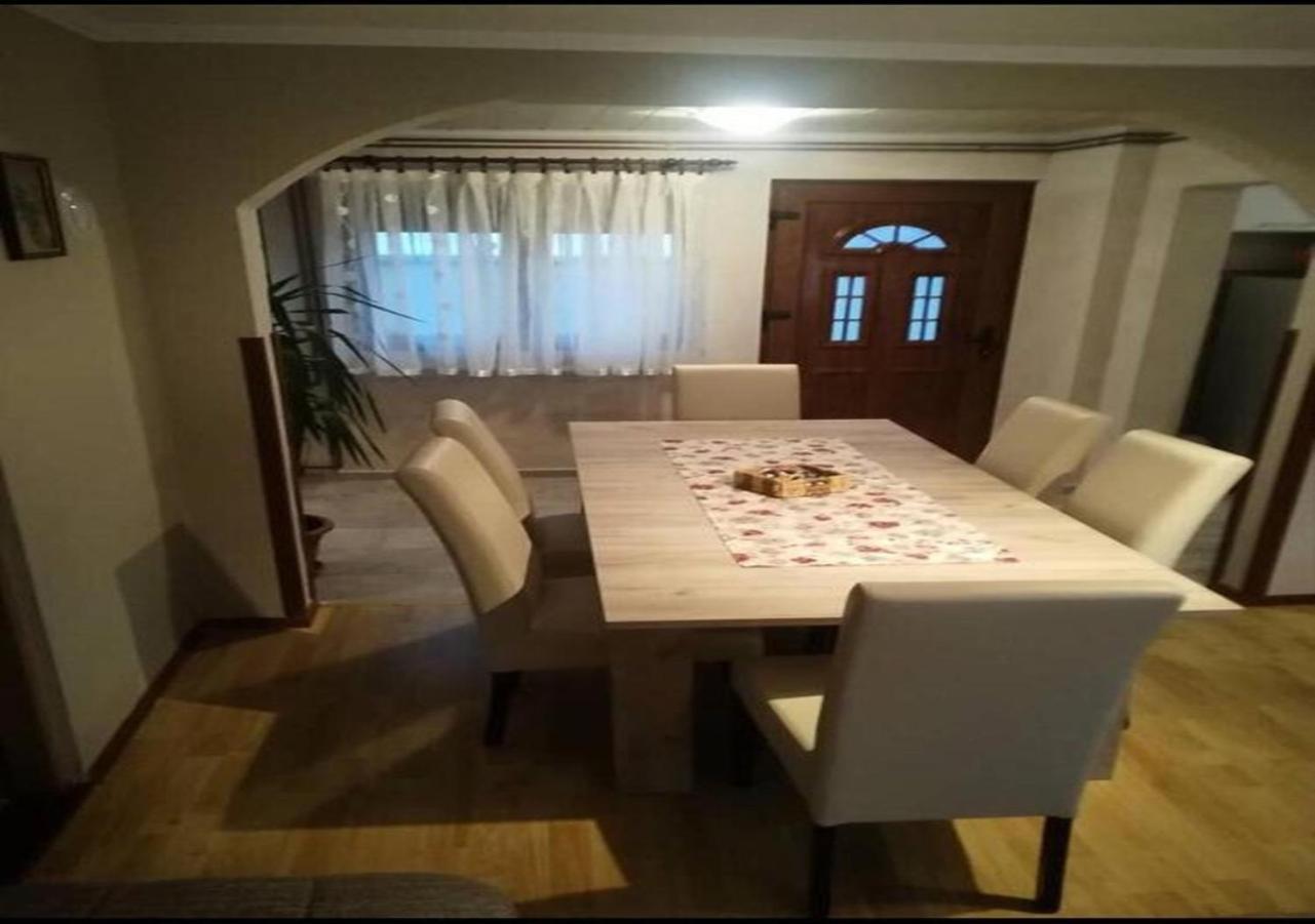 Apartman Anna Villa Ogulin Bagian luar foto