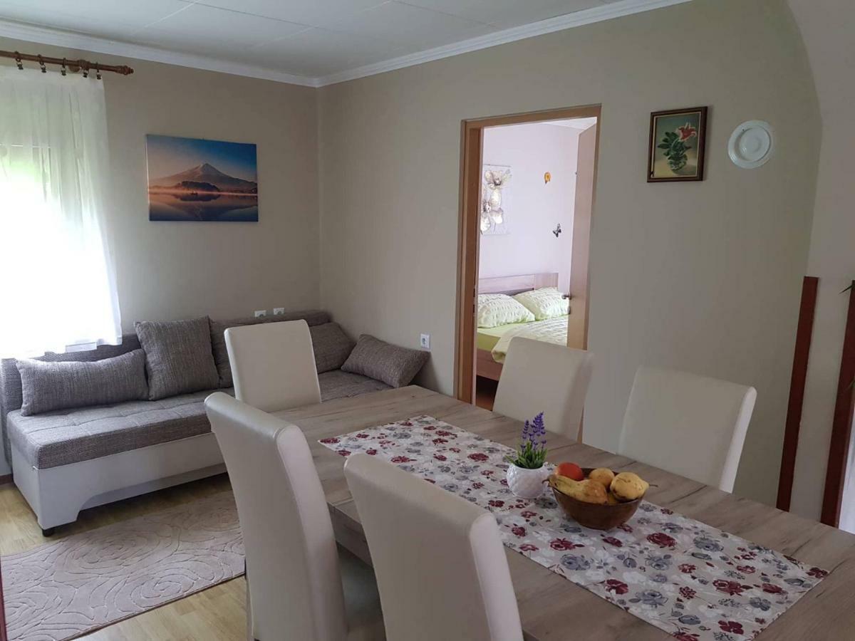 Apartman Anna Villa Ogulin Bagian luar foto